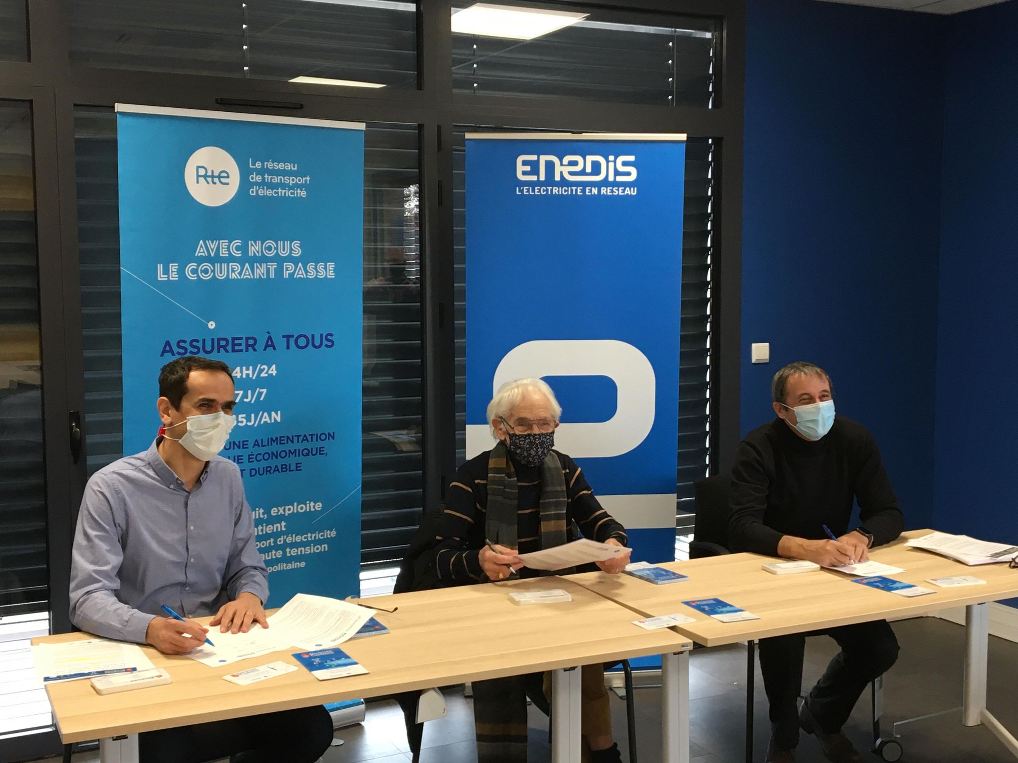 signature 9 décembre