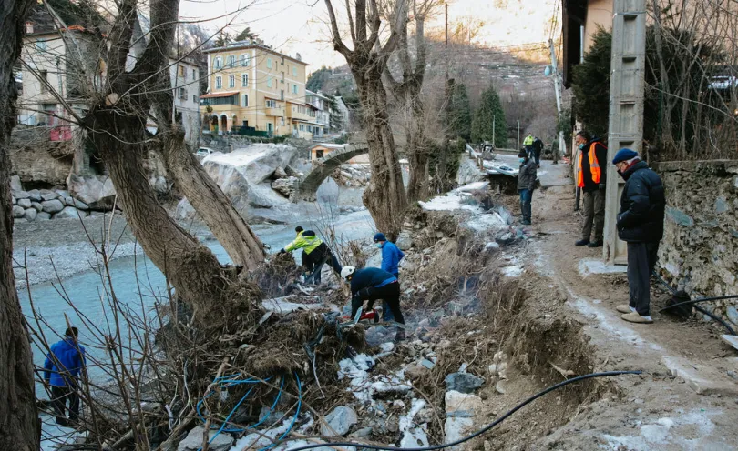 Tempête Alex : les salariés RTE aux côtés des habitants sinistrés