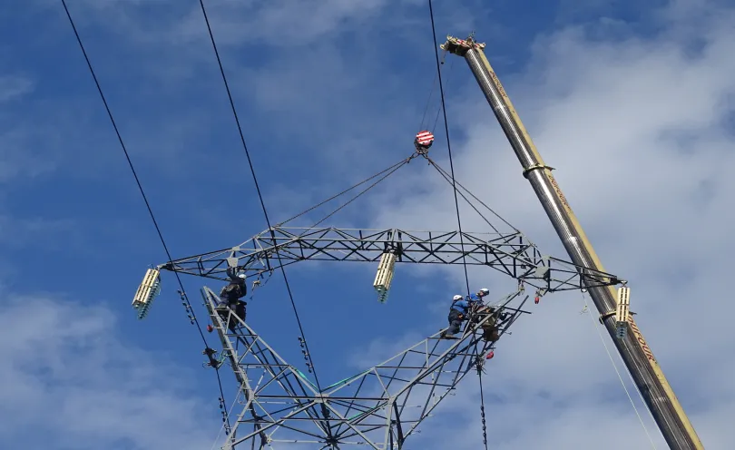 Remplacement pylône électrique