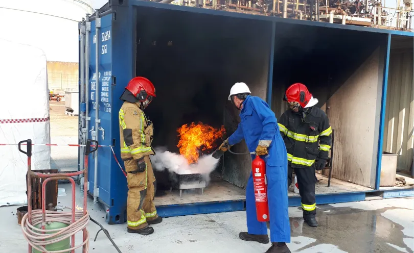 Photo d'un exercice d'extinction d'un incendie