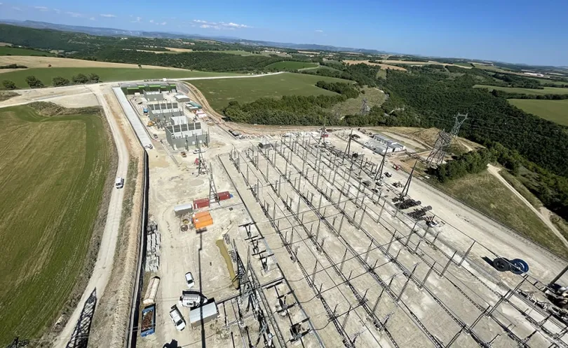 Photo aérienne du poste électrique en Occitanie