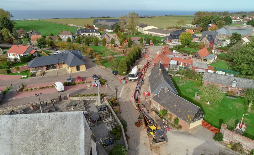Photo aérienne des travaux de génie-civil dans le bourg de Penly