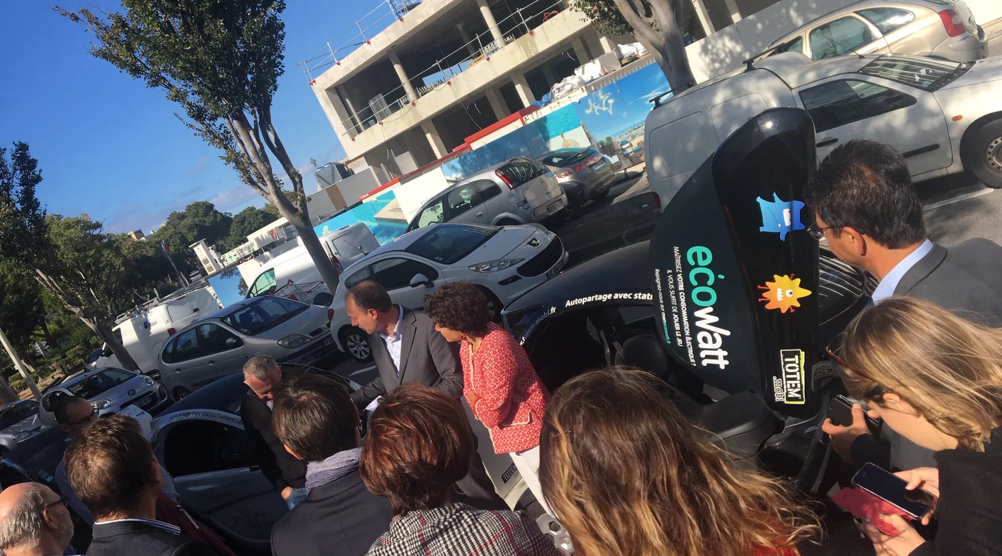 RTE ET TOTEM-MOBI INAUGURENT TROIS BORNES DE RECHARGE POUR VÉHICULES ÉLECTRIQUES À MARSEILLE