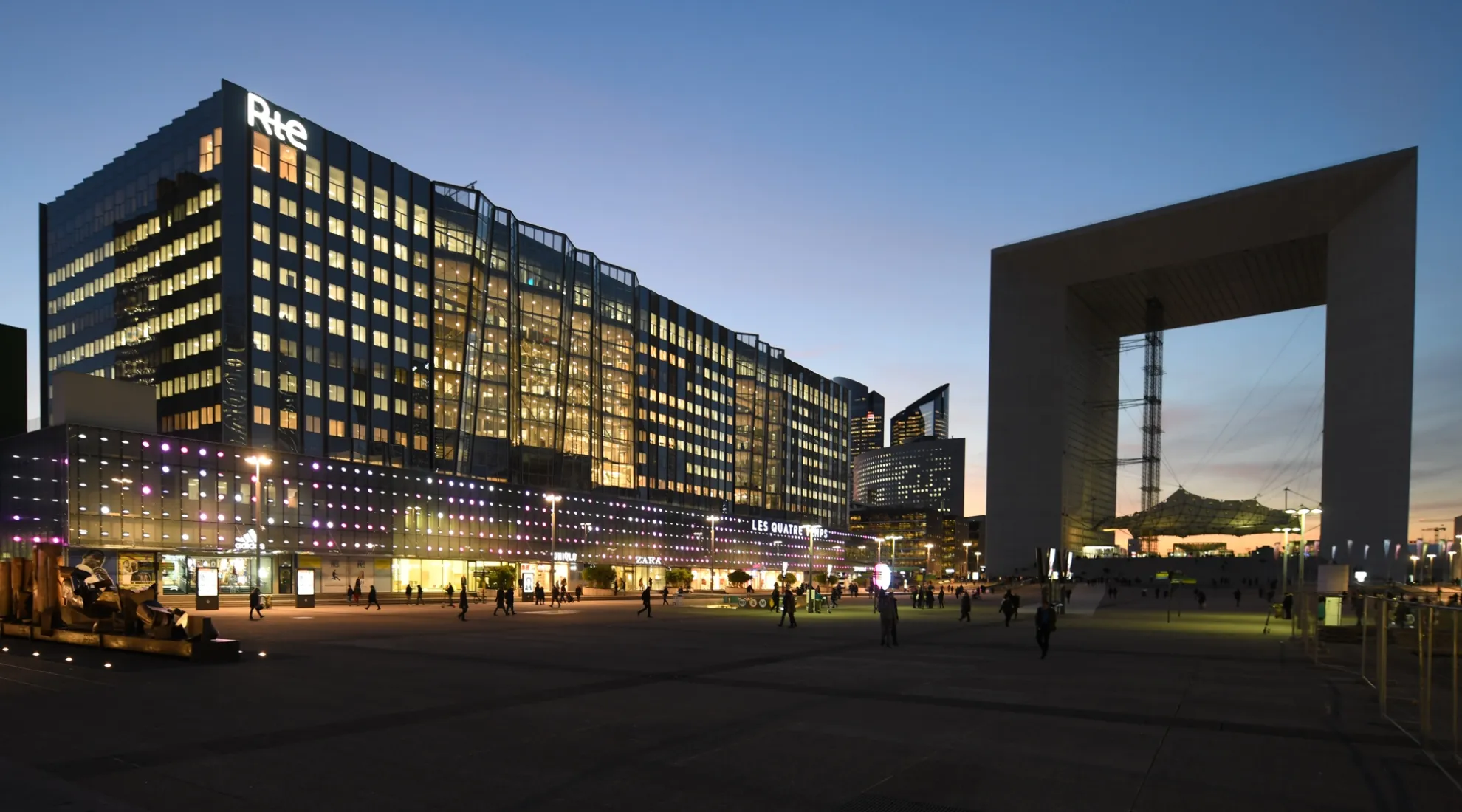 RTE- Siège La Défense - Nuit