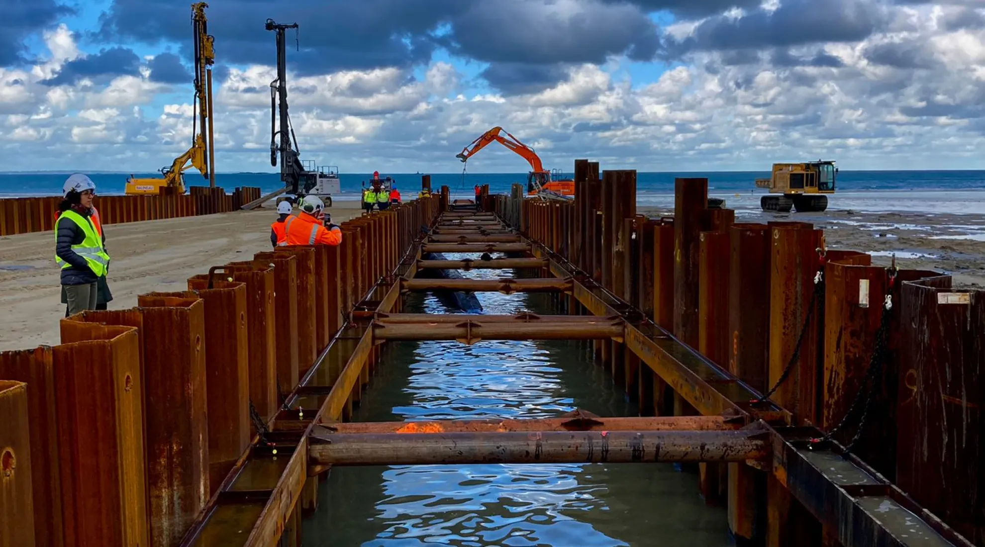 La dernière phase des travaux d’atterrage démarre en mer à Caroual et jusqu’en mai 2022