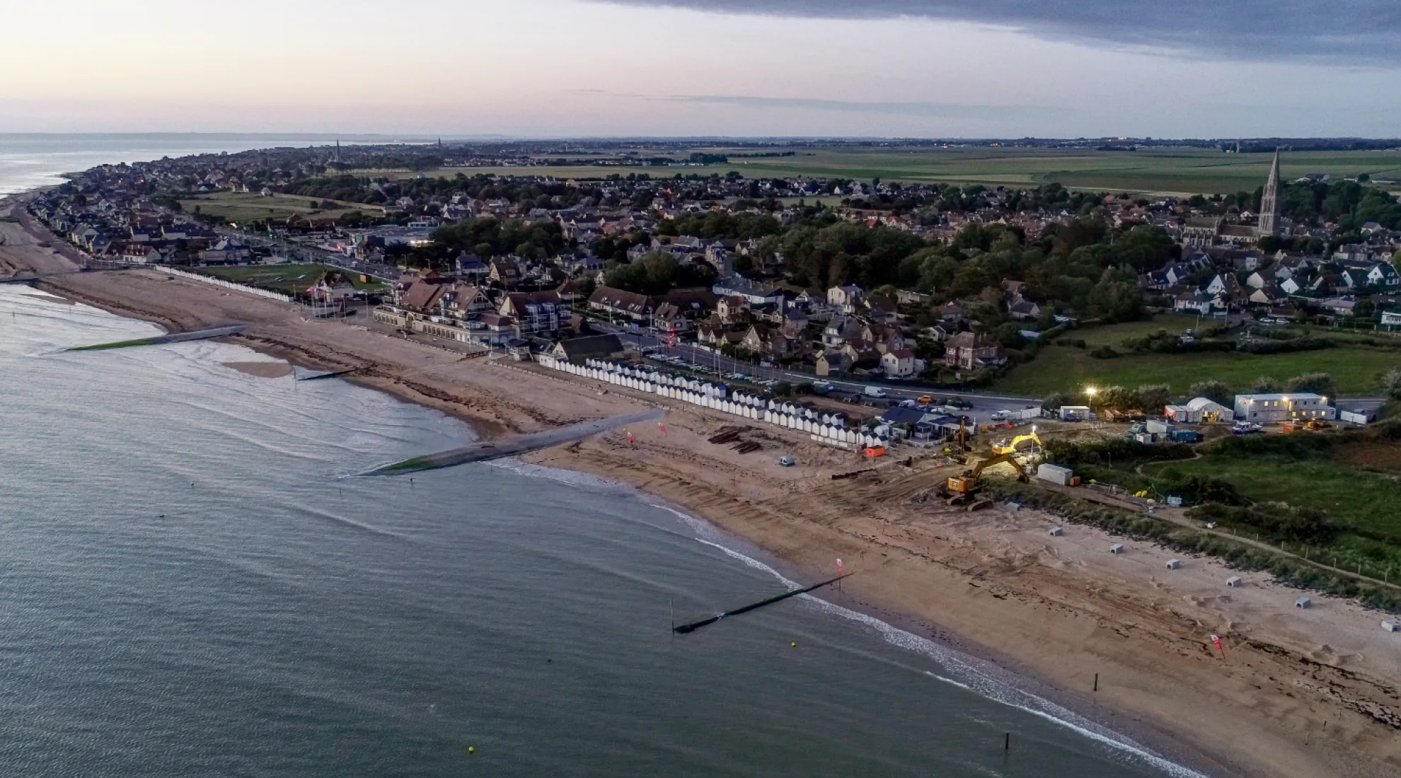 Pause estivale pour les travaux de raccordement sur la commune de Bernières-sur-Mer