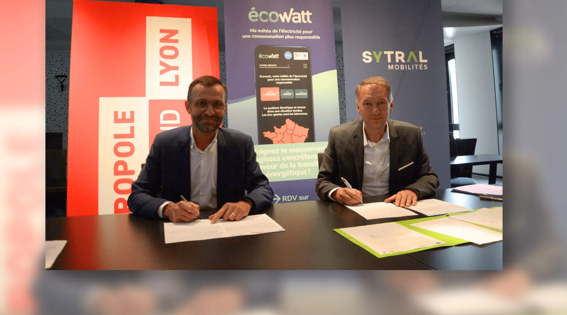 Signature de la charte d'engagement EcoWatt