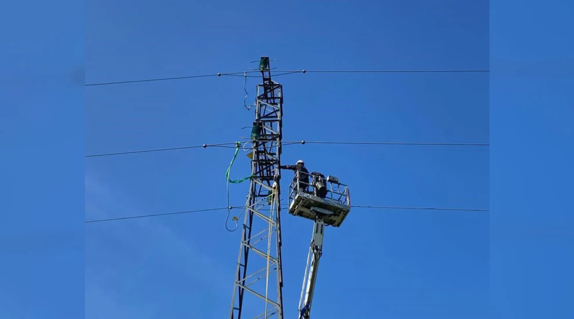 Chantier exceptionnel : rehaussement d’une ligne électrique au profit d’un céréalier - En-tête