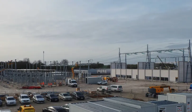 Construction d'un poste électrique 400 000 volts