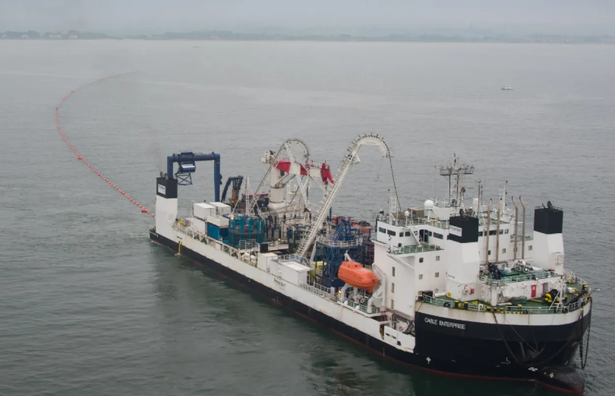 Déroulage de câble en mer - Projet d'interconnexion IFA 2