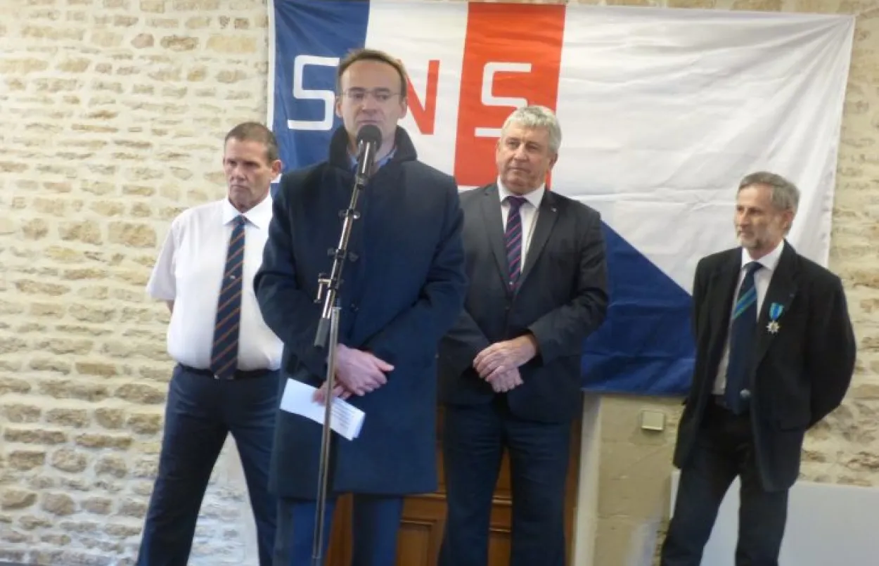 Photo des signataires du partenariat entre RTE et la SNSM de Ouistreham