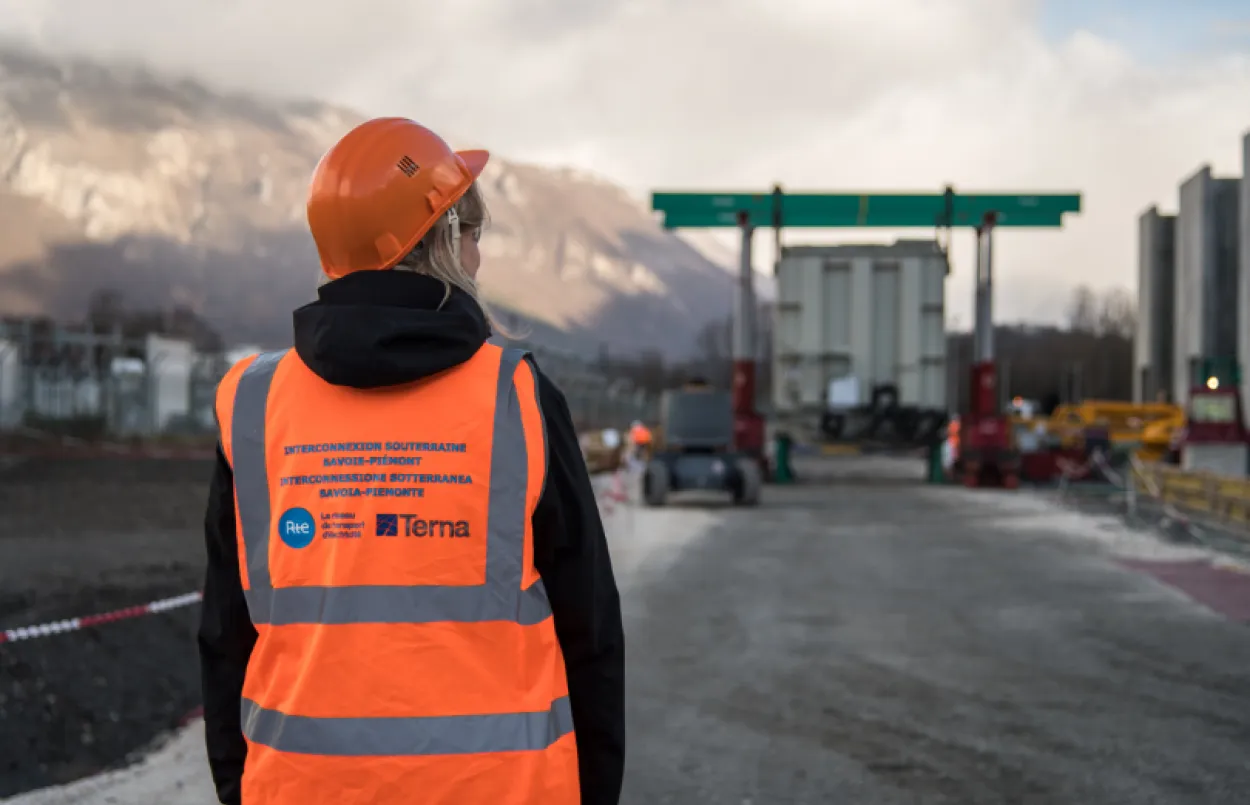 employé sur la route