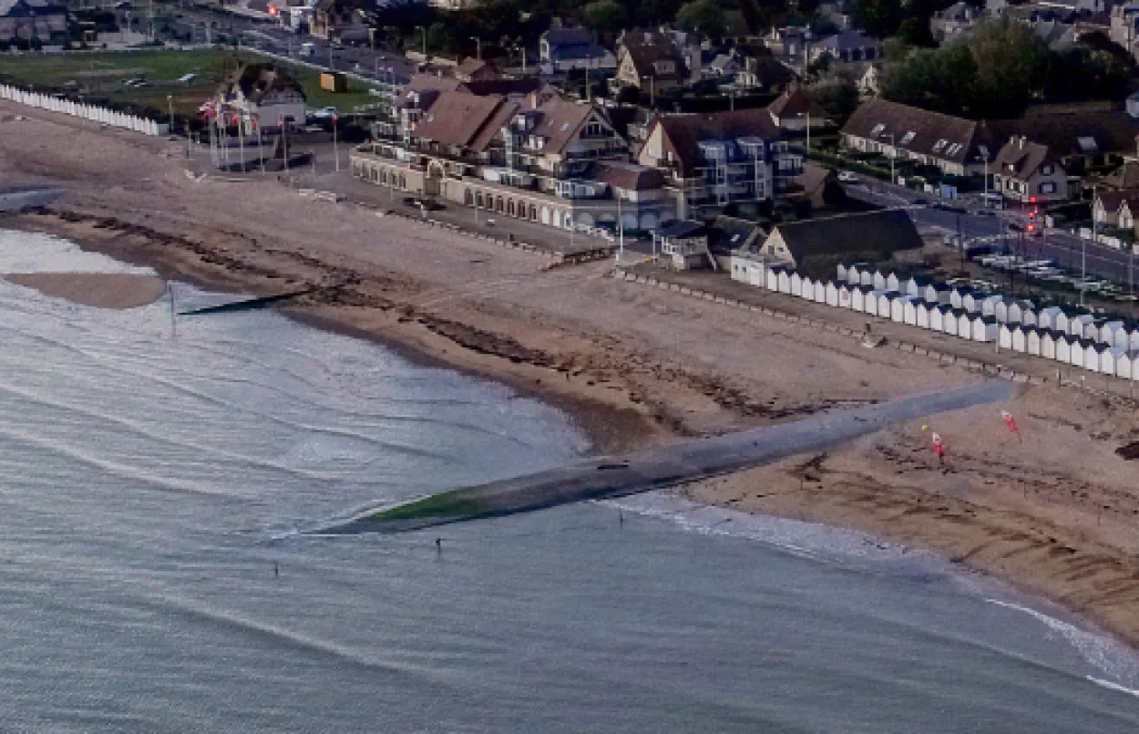 Pause estivale pour les travaux de raccordement sur la commune de Bernières-sur-Mer