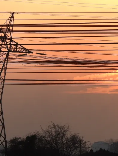 Pylone RTE et coucher de soleil - Crédit Guillaume Verduron - En-tête