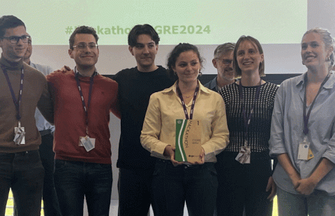 Photo de groupe prise lors du hackaton Campus transfo d'octobre 2024